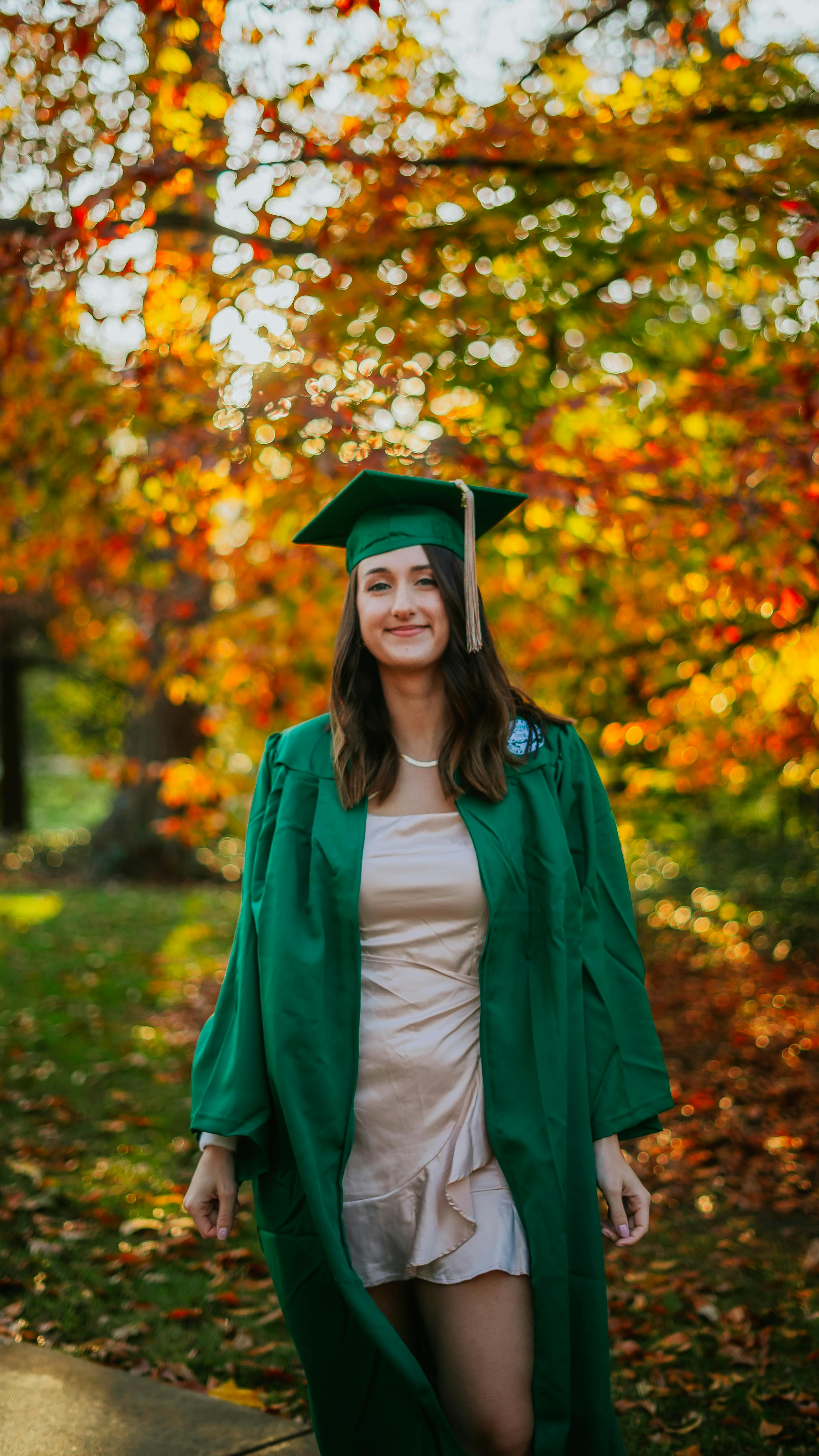 Matte Emerald Green Graduation Cap & Gown – GradCanada